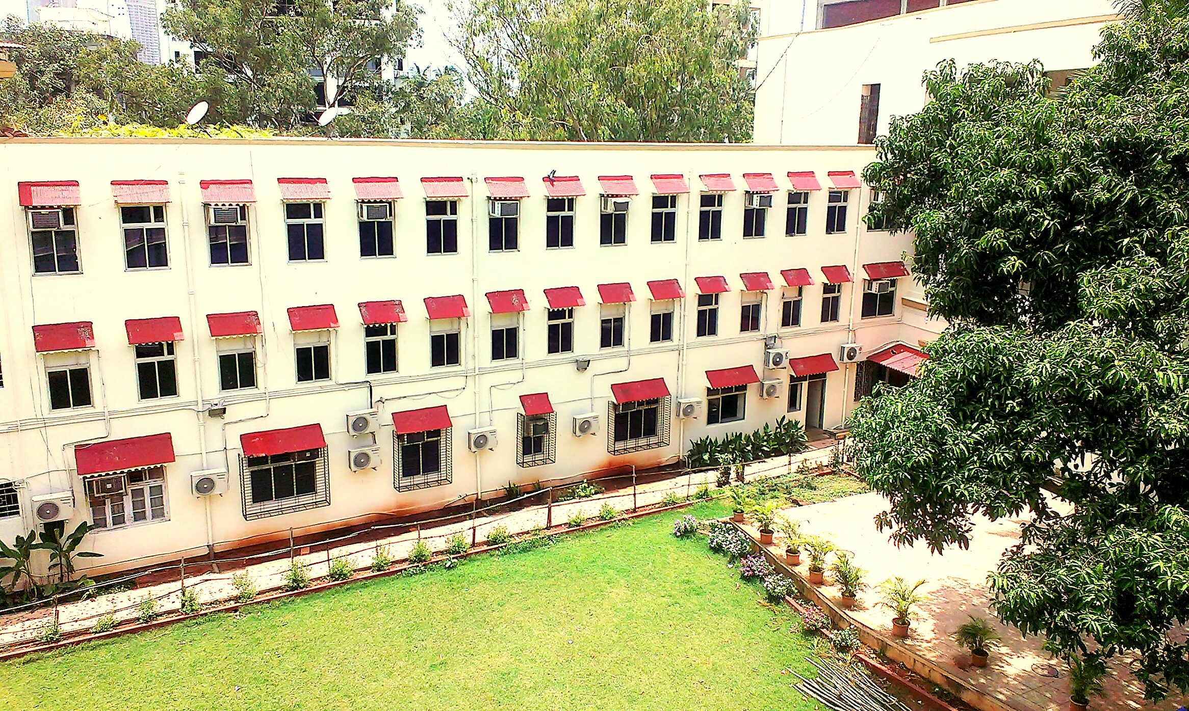 G.N.Khalsa college mumbai india...